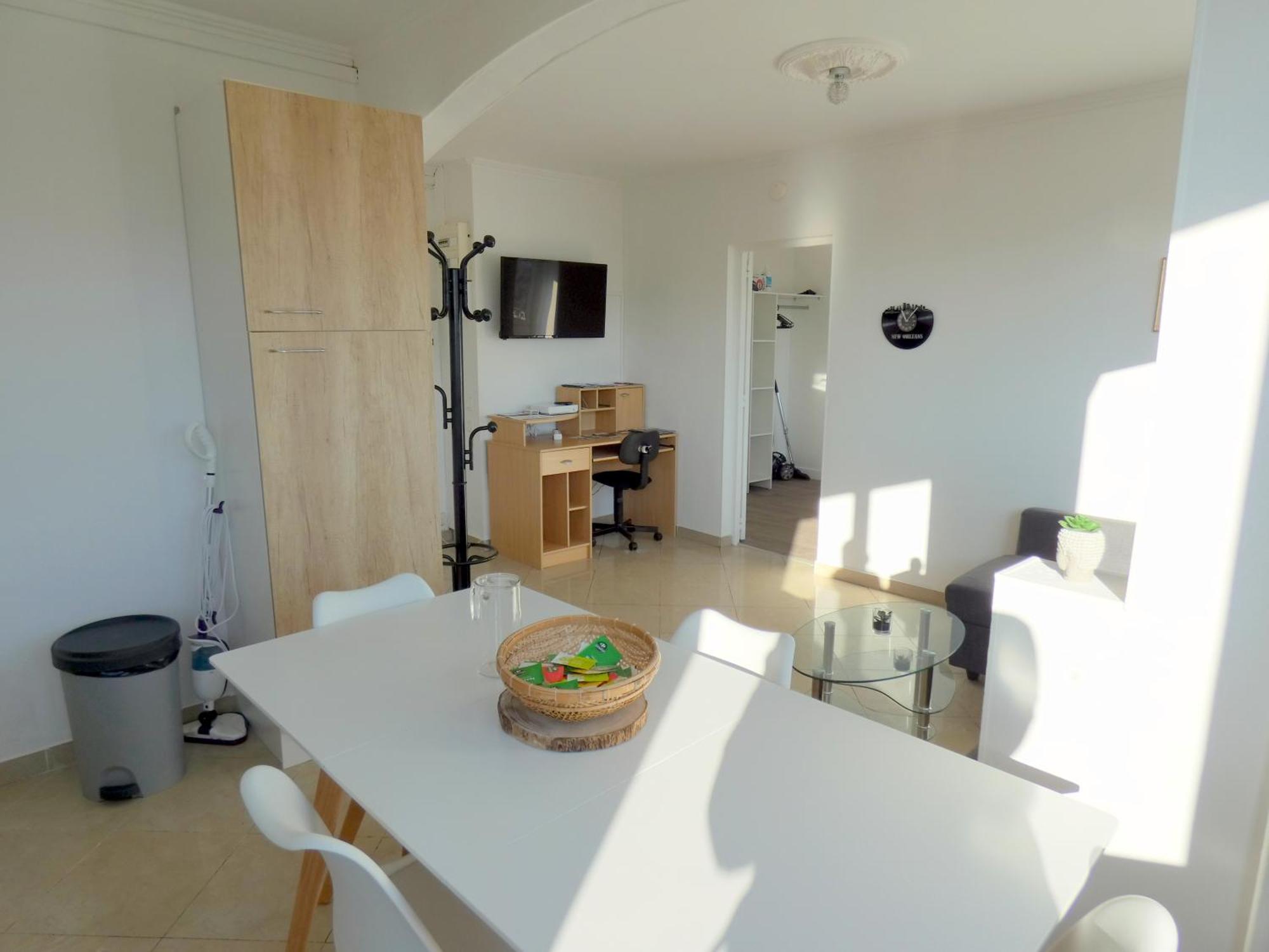 37M2 Lumineux Face Gare Sncf, Wifi Et Cafe Et The Offerts Apartment Orleans Ngoại thất bức ảnh